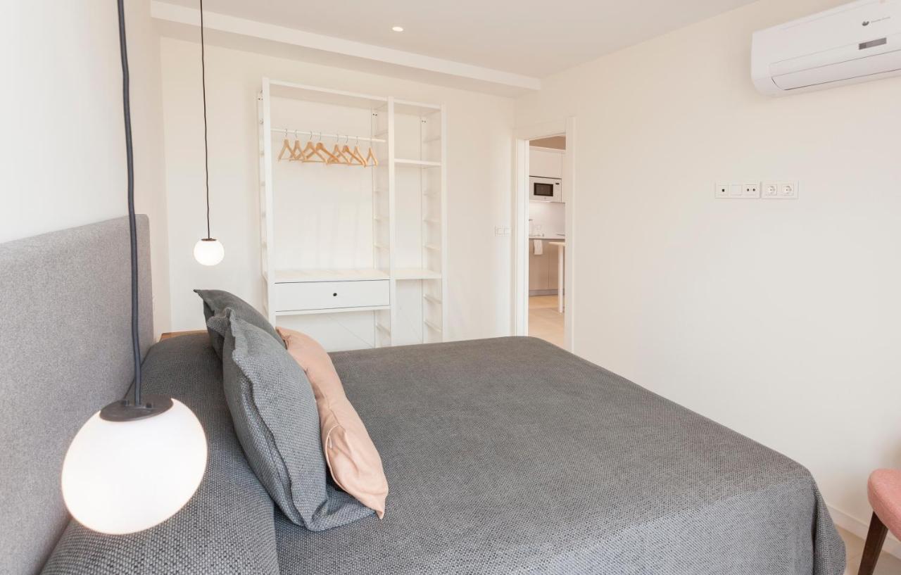 Apartamentos Malaga Premium - Calle Granada Luaran gambar
